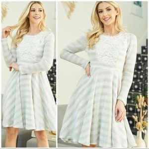 🔥 sale🔥 Ivory Stripe and Lace Sweater 
Dress Long Sleeve Fit & Flare A Line❤️